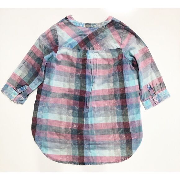 Intro 1X Distressed Plaid Top - Picture 3 of 7